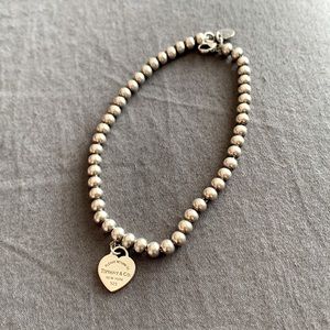 Tiffanys- return to Tiffany beaded bracelet-like new